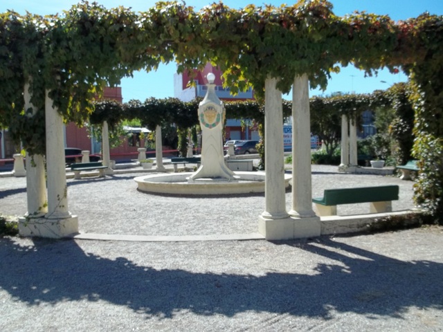 PLAZA DEL PUERTO DE LA CIUDAD DE CARMELO