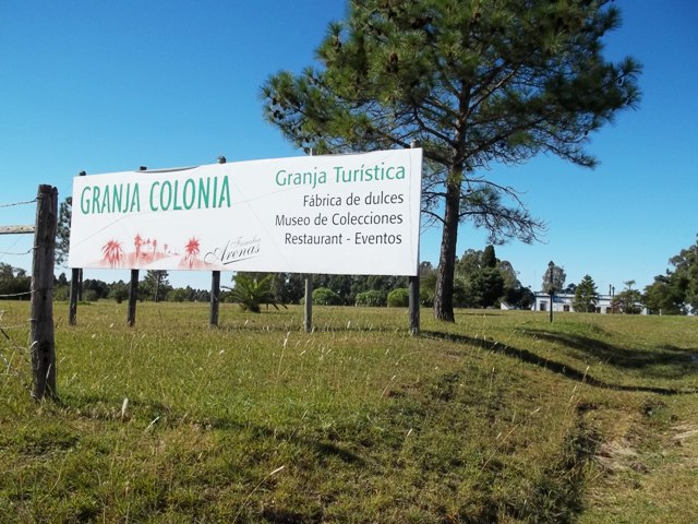 GRANJA ARENAS ENTRADA PRINCIPAL