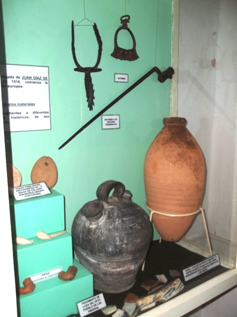MATERIALES Y HERRAMIENTAS DE LA EPOCA EN MUSEO DEL CARMEN