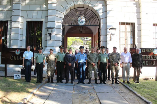 Visita de la Delegación del Ministerio de Defensa de China al CALEN, SINOMAPA y ENOPU