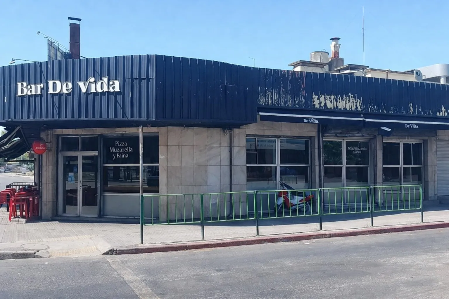 Cerró el Gran Bar de Vida