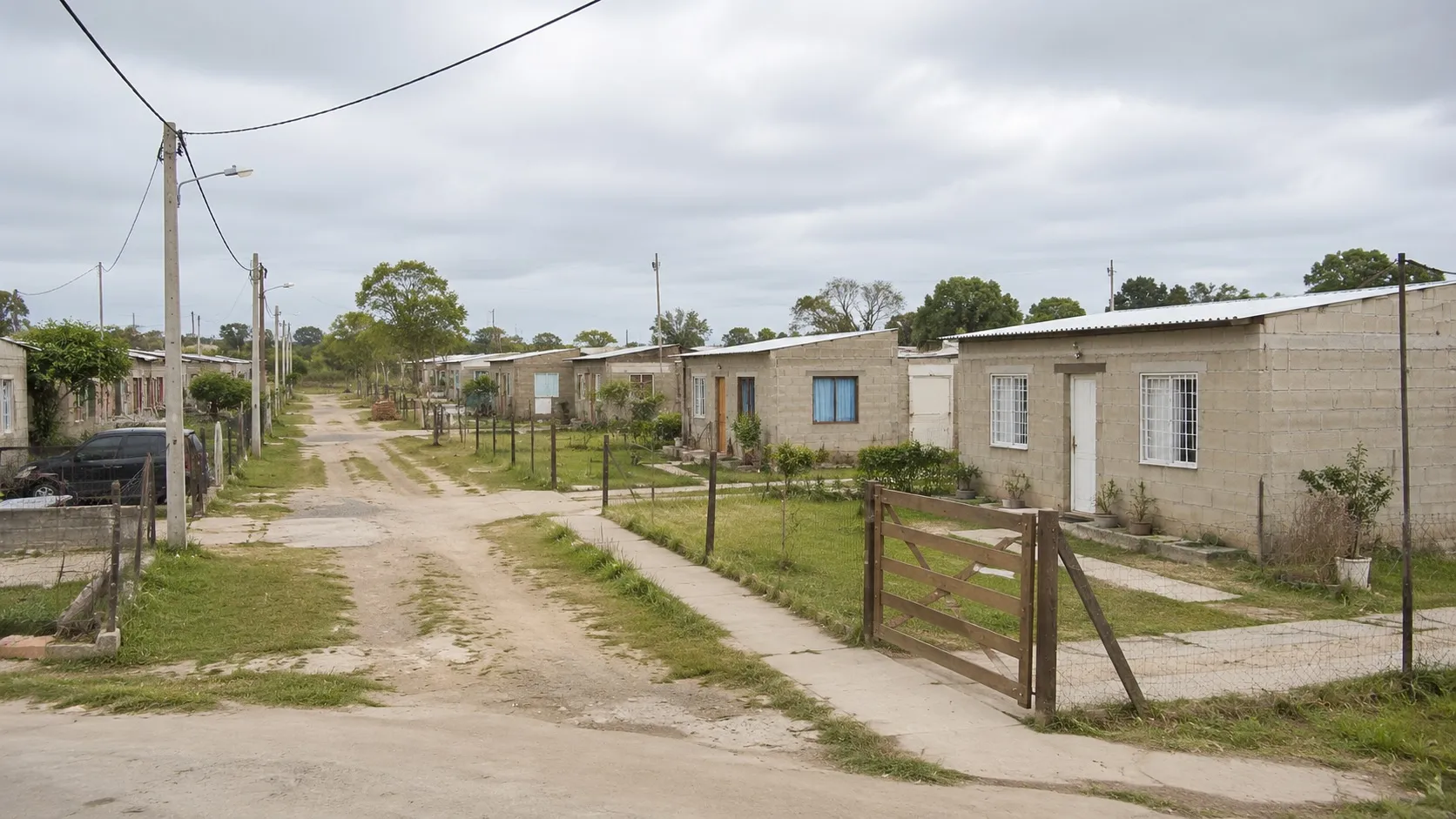 UTE regularizará 18 mil viviendas en Uruguay durante 2026