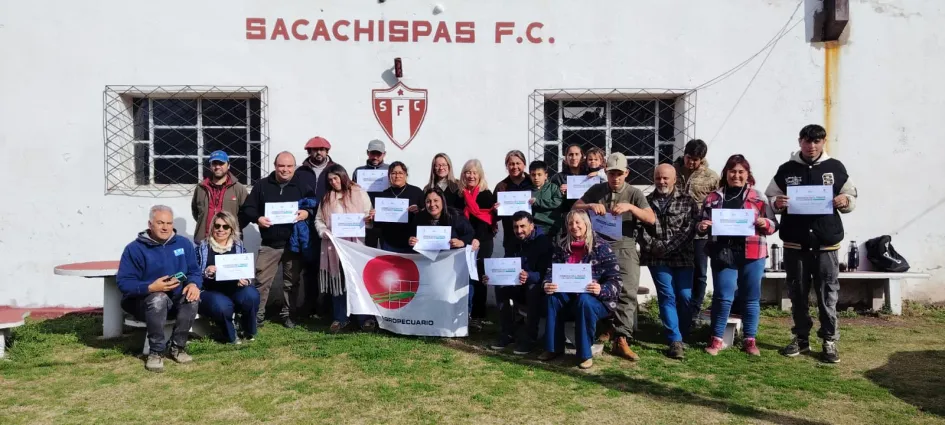 Finalizó en Sacachispas la capacitación agropecuaria para trabajadores rurales organizada por el CAD de Soriano