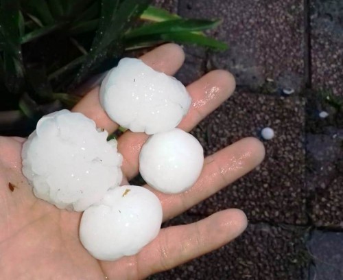 Granizo en Uruguay causó estragos varios