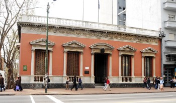 Uruguay y México urgen a la sociedad venezolana a encontrar una solución pacífica a sus diferencias