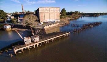 Ministerio de Transporte llama a licitación para reconstrucción de muelle de ex frigorífico Anglo