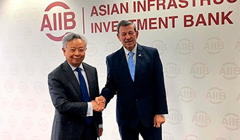 Uruguay busca su incorporación al Banco Asiático de Inversión en Infraestructura como miembro pleno