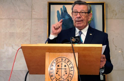 Canciller Rodolfo Nin Novoa: Uruguay jamás justificará la intervención armada sobre otro país