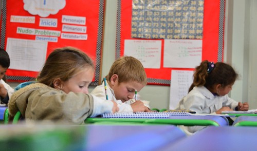 Más de 70.000 niños desarrollan sus habilidades socioemocionales en escuelas de jornada extendida