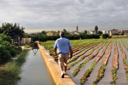 Una comunidad de agricultores y pescadores, una comunidad de héroes