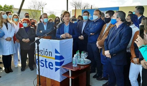 Lacalle Pou agradeció a cada trabajador de la salud por su esfuerzo durante la pandemia