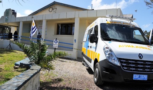Presidente de la República entregó ambulancia en policlínica de Lascano