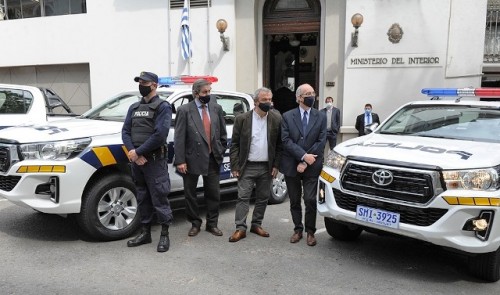 Dirección de Seguridad Rural recibió 40 camionetas para combate al abigeato