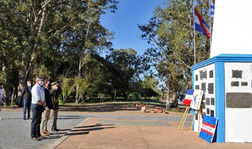 Presidente Lacalle Pou conmemoró el 196.º aniversario del Desembarco de los 33 Orientales