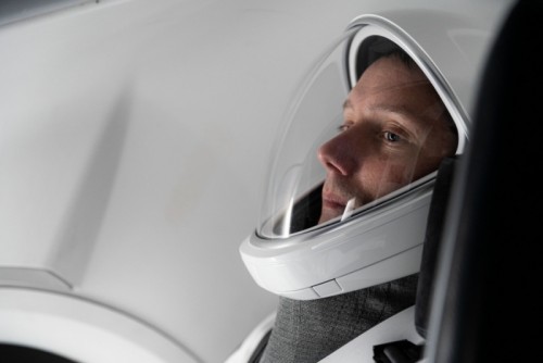 La tierra es nuestra nave espacial y nosotros somos su tripulación