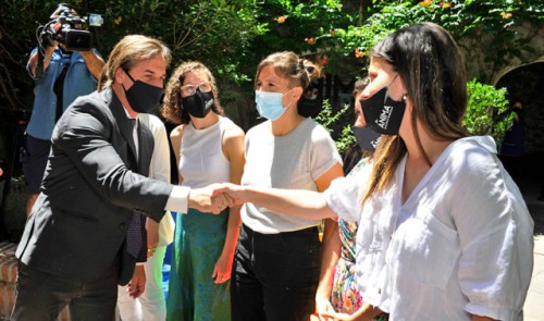 Lacalle Pou visitó institución Ánima y se interiorizó en el proceso de formación dual