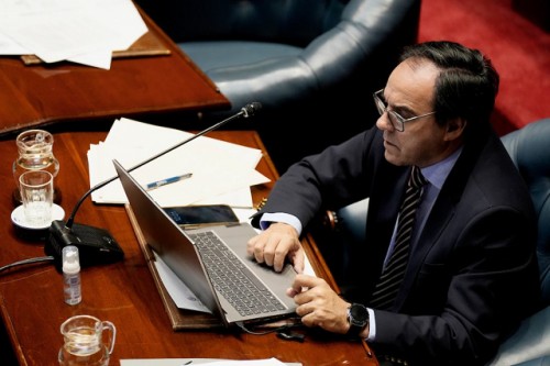 Ministro de Ambiente es interpelado este jueves en el Parlamento por proyecto Arazatí